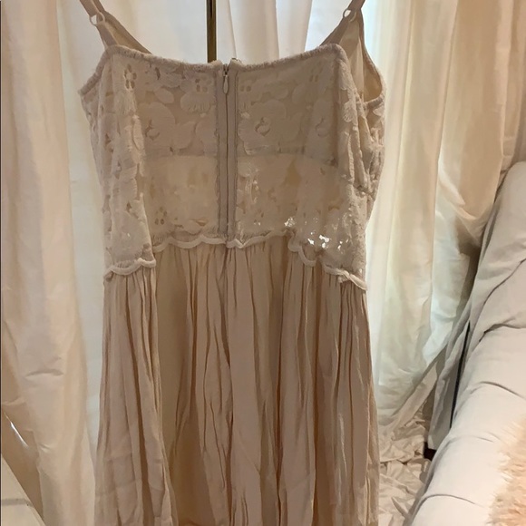 Dress - Picture 3 of 4